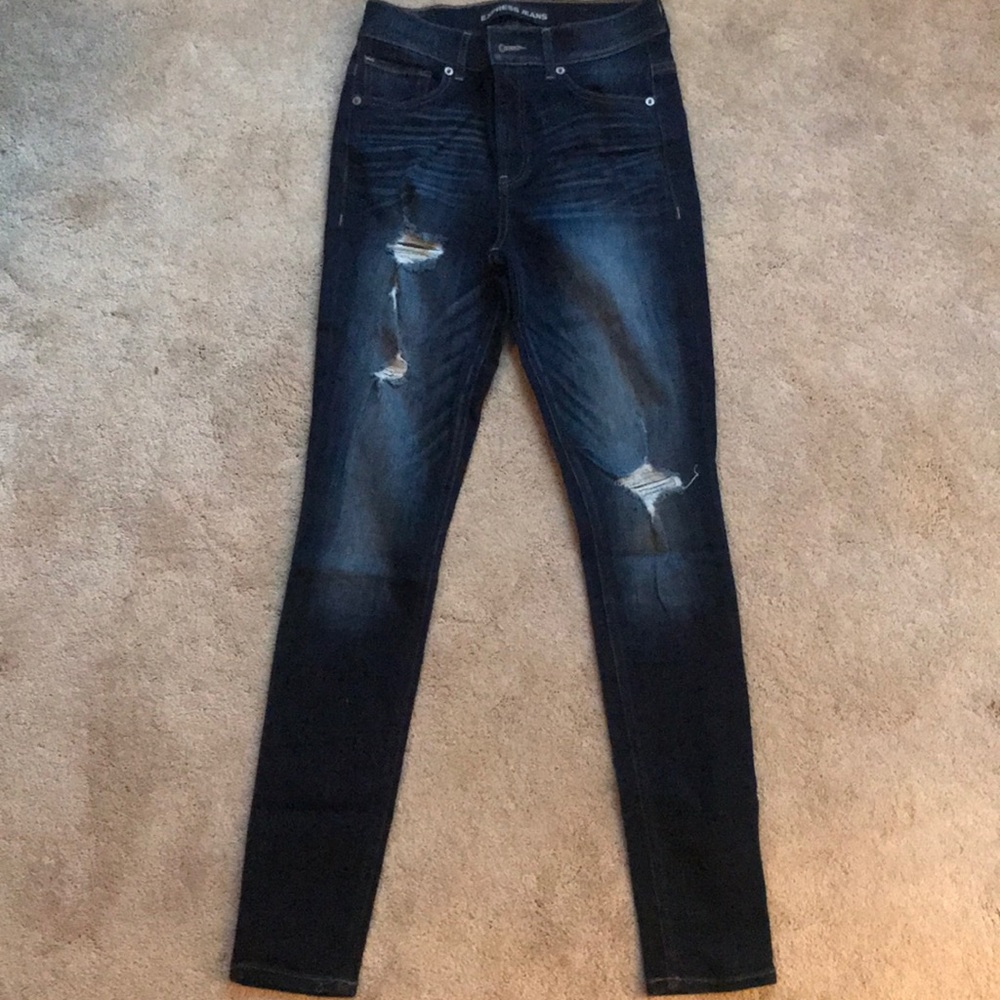 Legging high rise distressed jeans. Like new